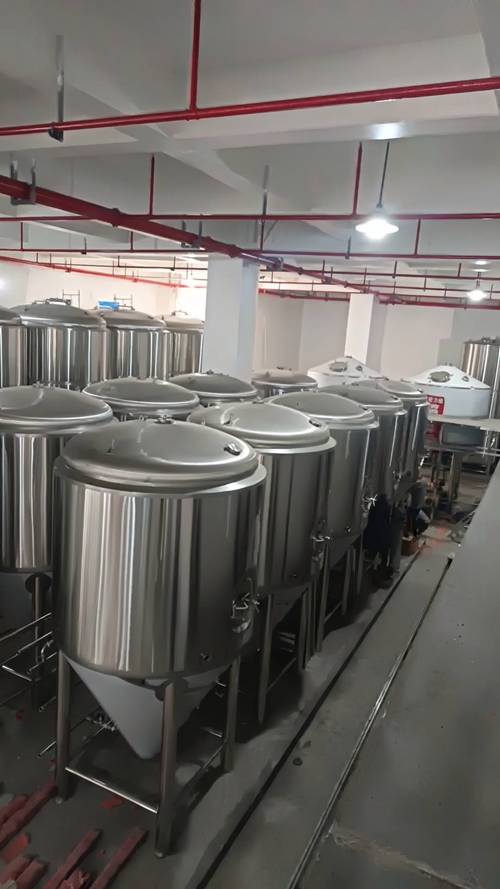 玉林啤酒廠大型生產精釀啤酒設備配置廠家推薦